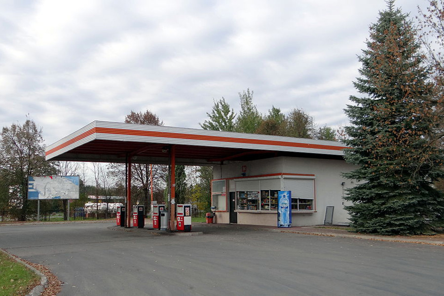 PiS poparło podwyżkę cen benzyny